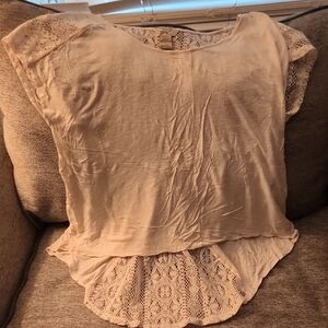 eyelash couture Cream Lace-Back Short Sleeve Blouse